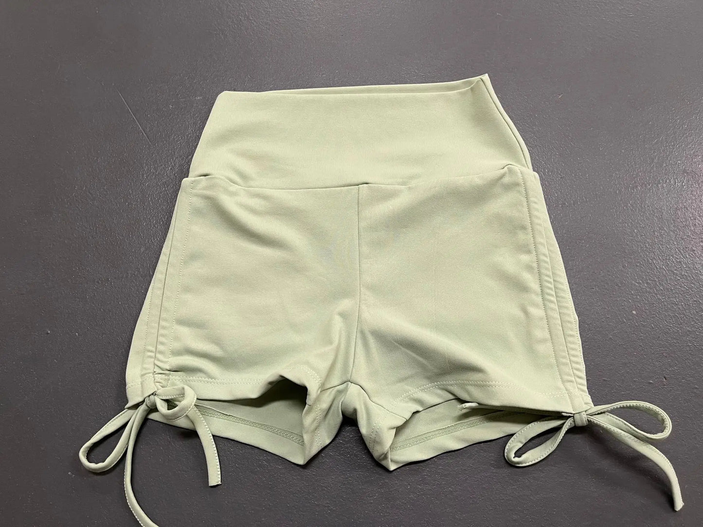 FlexCurve™: High-Waist Yoga Shorts 🏋️‍♀️💃🌸